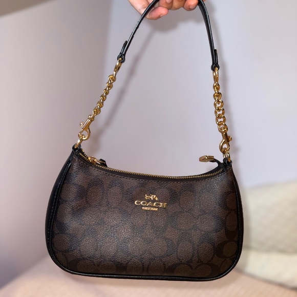 Coach Signature Brown and Black Shoulder Bag